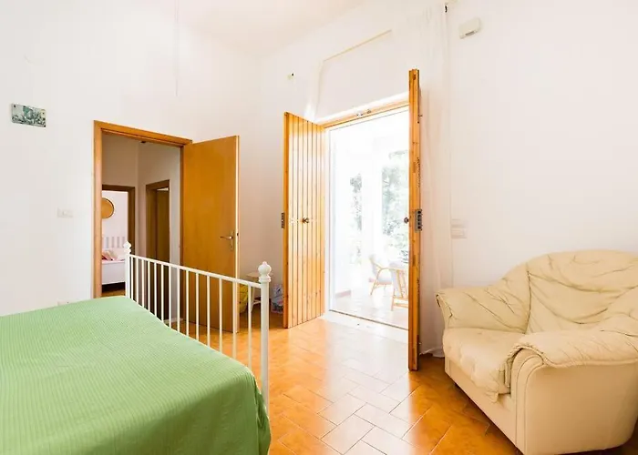 Donatella Villa *